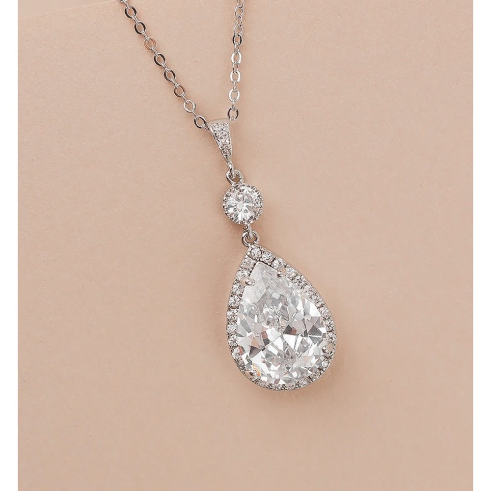 Seraphine Creations Vesta medium necklace